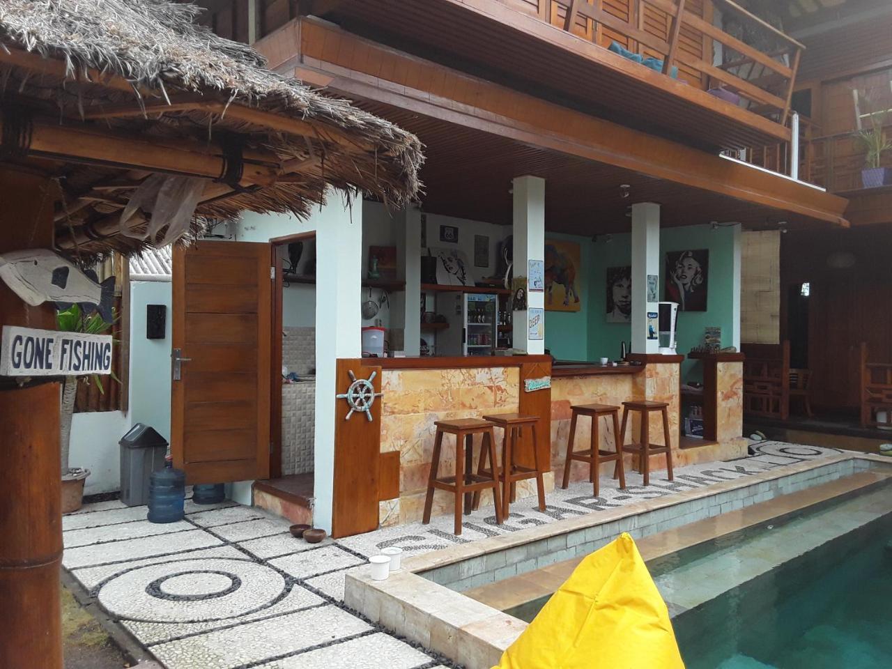 Gili T Sugar Shack Hotel กีลีตราวางัน ภายนอก รูปภาพ